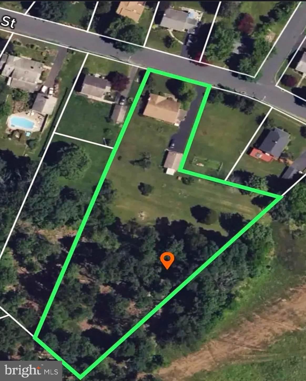 116 Green Street Green Lane, PA 18054 - Photo 32 of 38