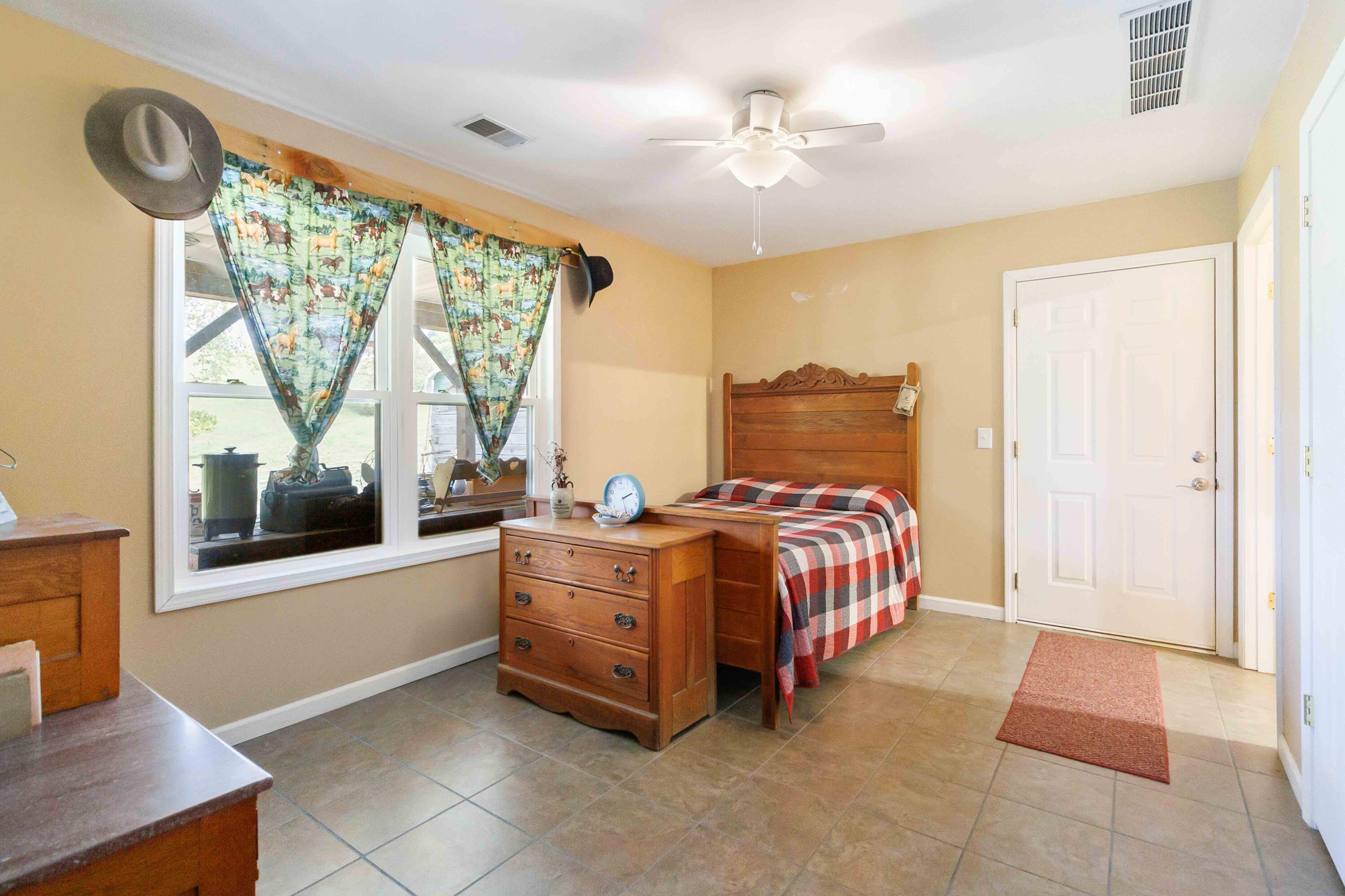 714 Elliott Road Harrodsburg, KY 40330 - Photo 24 of 66 019