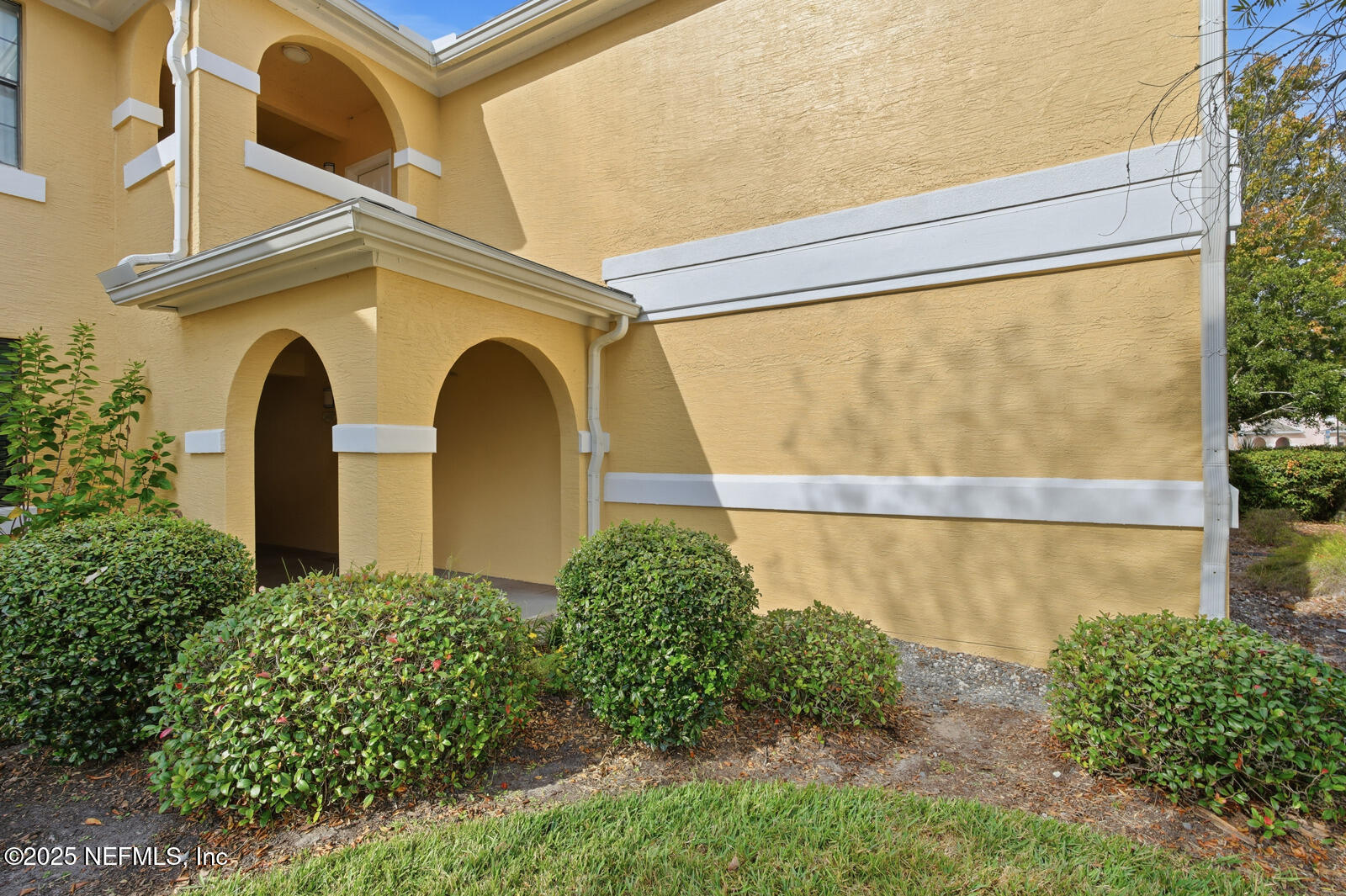 1810 Vista Cove Road St. Augustine, FL 32084 - Photo 20 of 43 a front view of a house with a yard