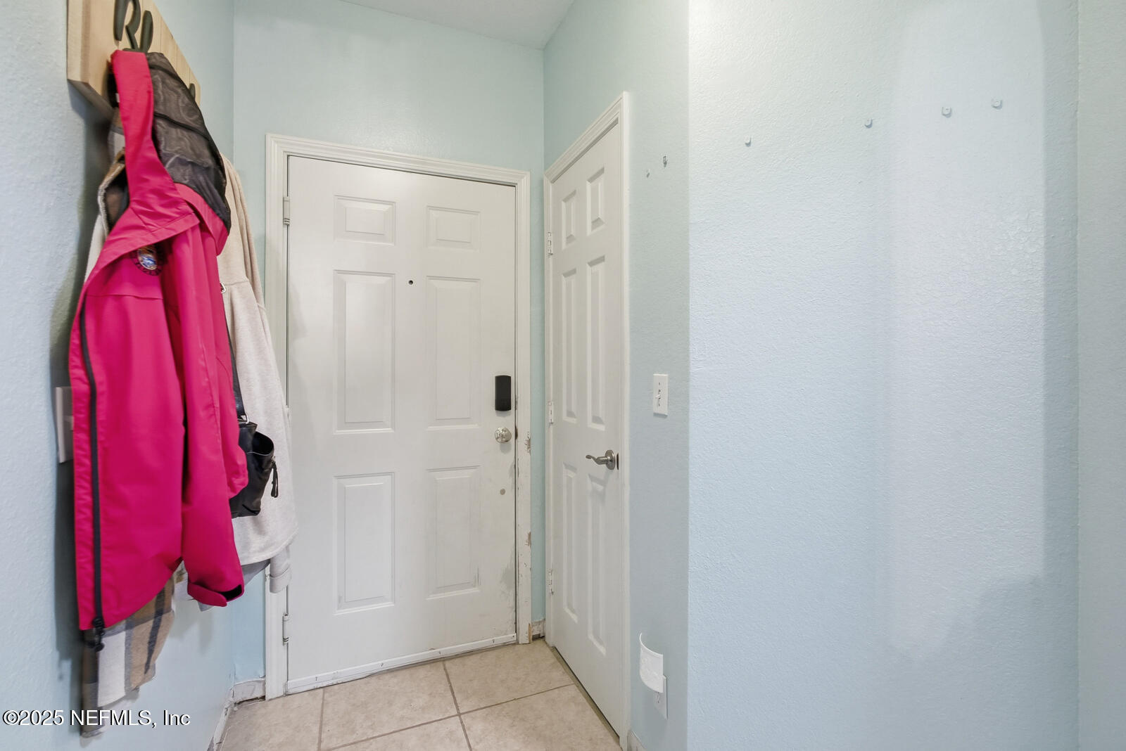 1810 Vista Cove Road St. Augustine, FL 32084 - Photo 24 of 43 a view of a walk in closet