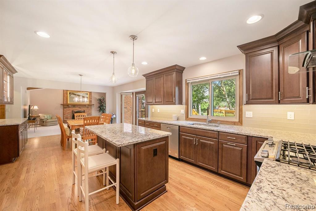 2898 Current Drive Rochester Hills, MI 48309 - Photo 11 of 47
