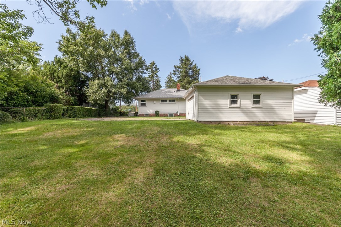 12169 West Pleasant Valley Road Parma, OH 44130 - Photo 22 of 24 Gallery Image 22