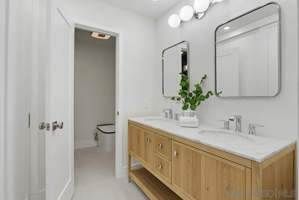 282 Sharp Place Encinitas, CA 92024 - Photo 24 of 34