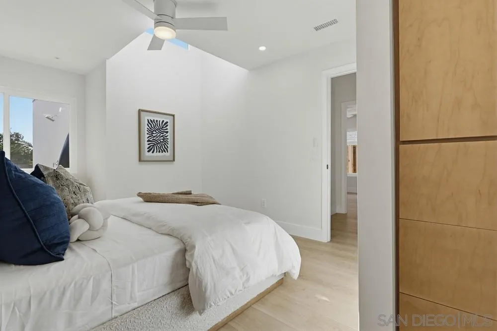 282 Sharp Place Encinitas, CA 92024 - Photo 29 of 34