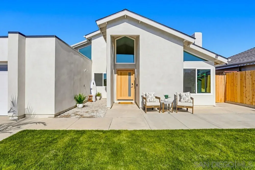 282 Sharp Place Encinitas, CA 92024 - Photo 4 of 34