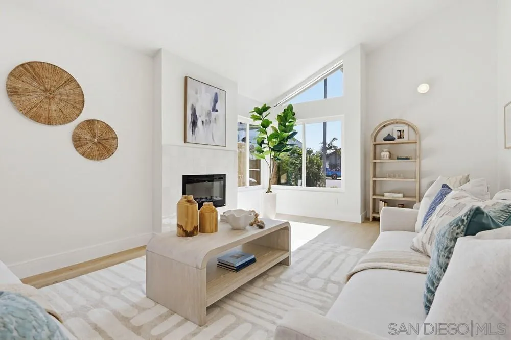 282 Sharp Place Encinitas, CA 92024 - Photo 7 of 34