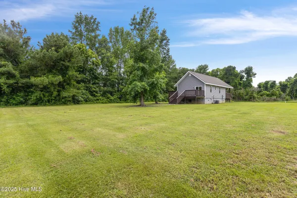 $1,200 | 213 Sanders Street, Tabor City, NC 28463