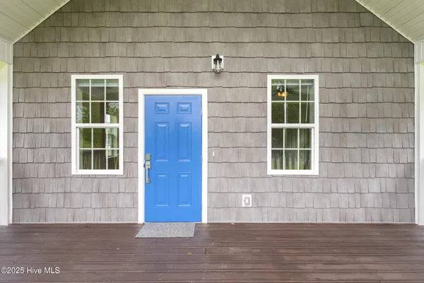 $1,200 | 213 Sanders Street, Tabor City, NC 28463