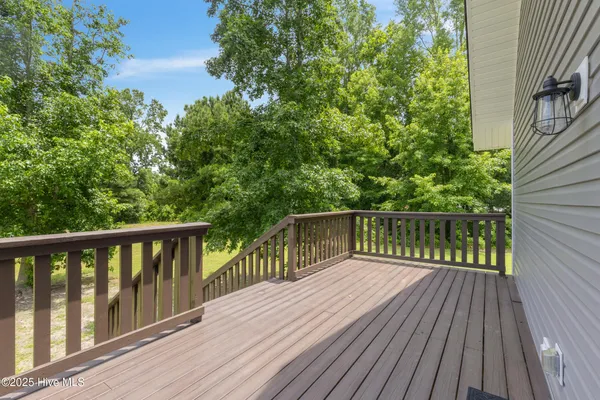 $1,200 | 213 Sanders Street, Tabor City, NC 28463