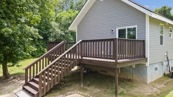 $1,200 | 213 Sanders Street, Tabor City, NC 28463