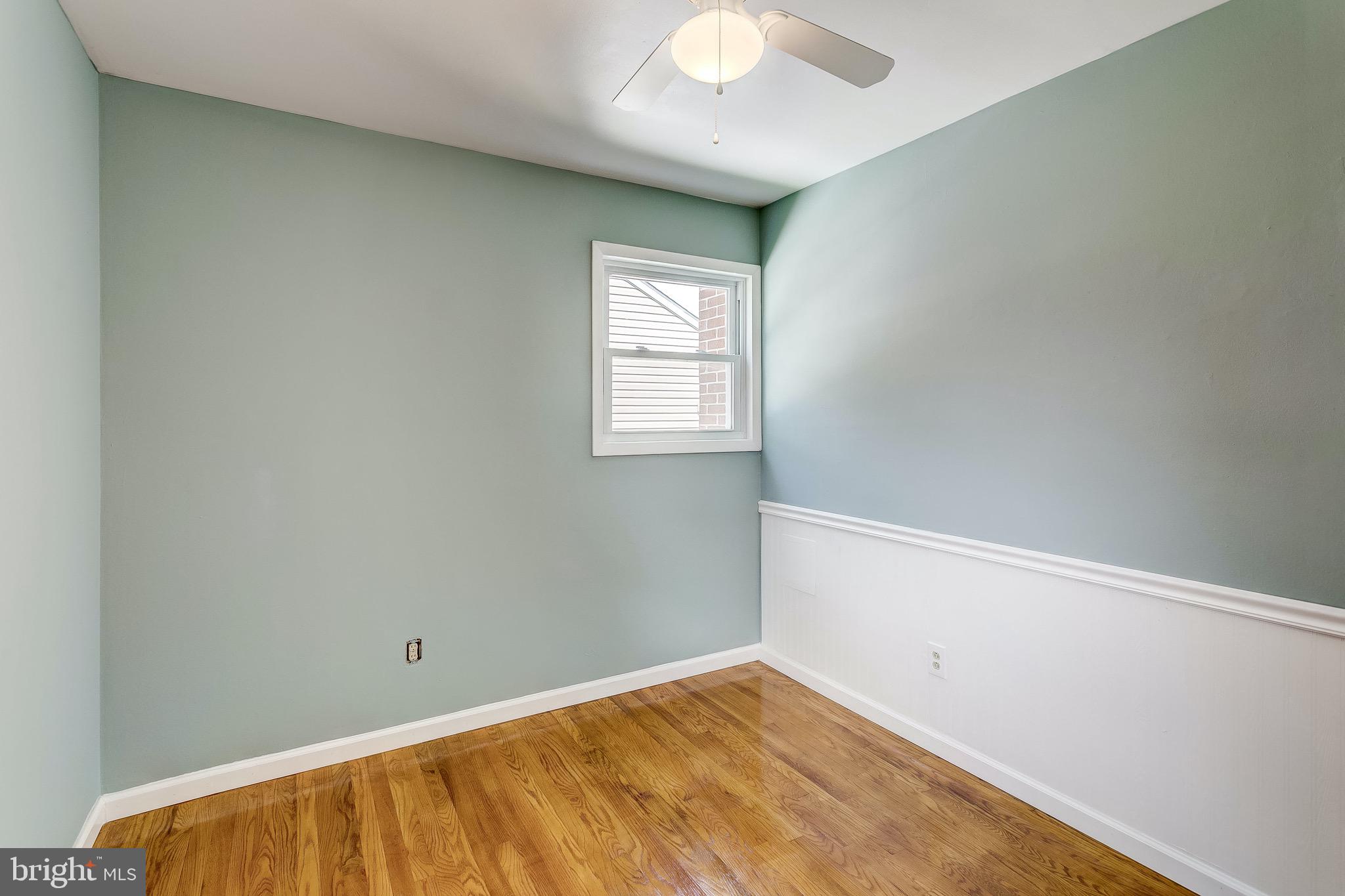 7709 Beekay Road Baltimore, MD 21219 - Photo 23 of 35 3rd Bedroom! Chair Railing/Paneling!