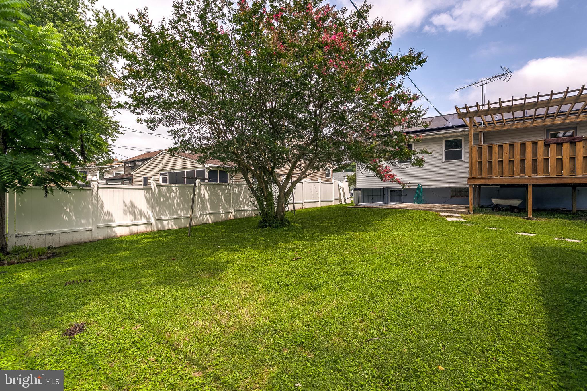 7709 Beekay Road Baltimore, MD 21219 - Photo 34 of 35 Fenced-In Yard