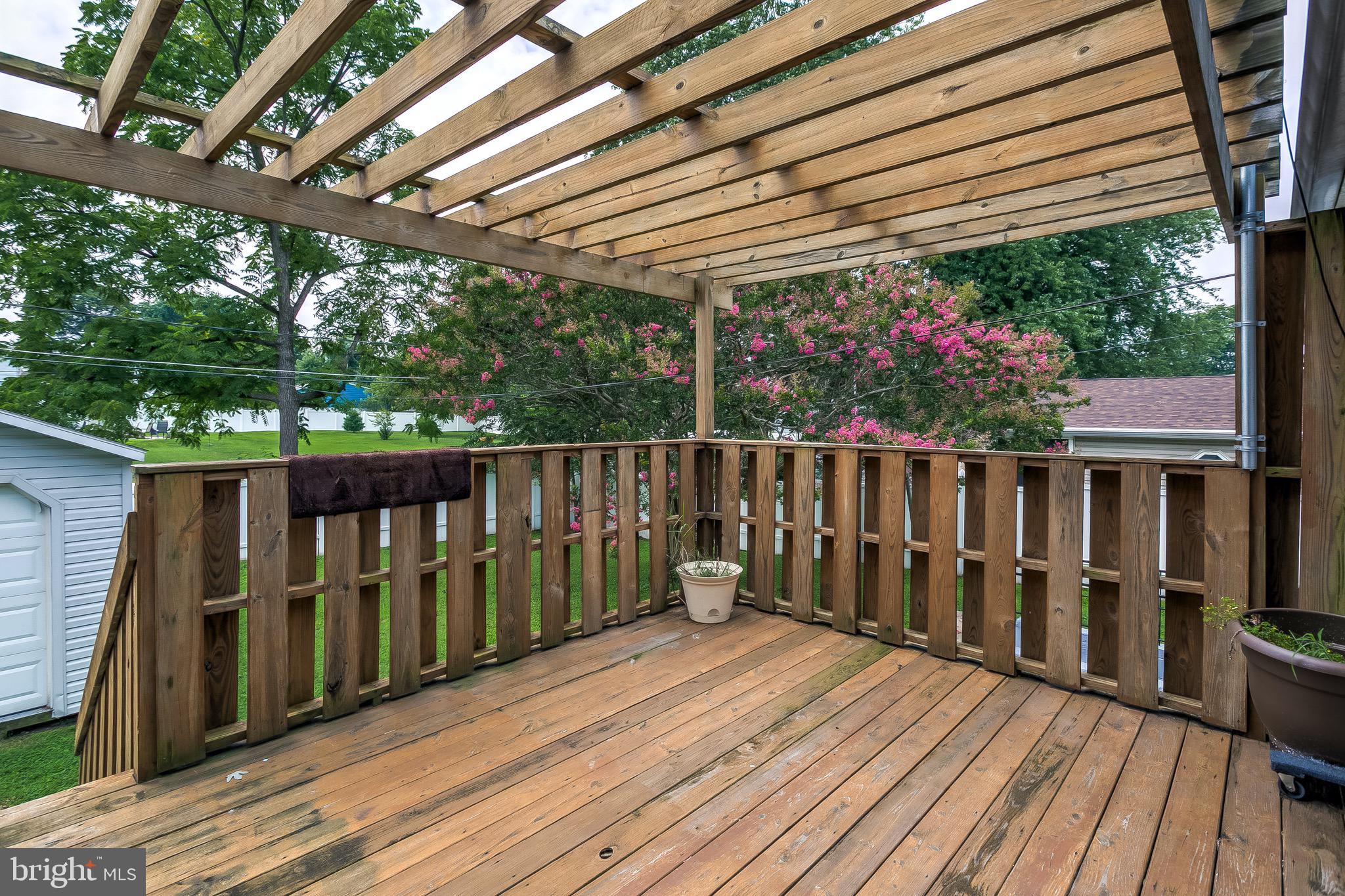 7709 Beekay Road Baltimore, MD 21219 - Photo 35 of 35 Looks like a Great Space to Relax!
