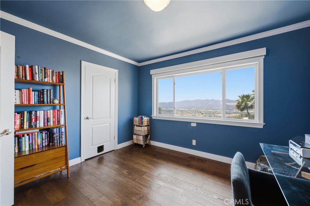 260 Kempton Road Glendale, CA 91202 - Photo 18 of 48 Gallery Image 18