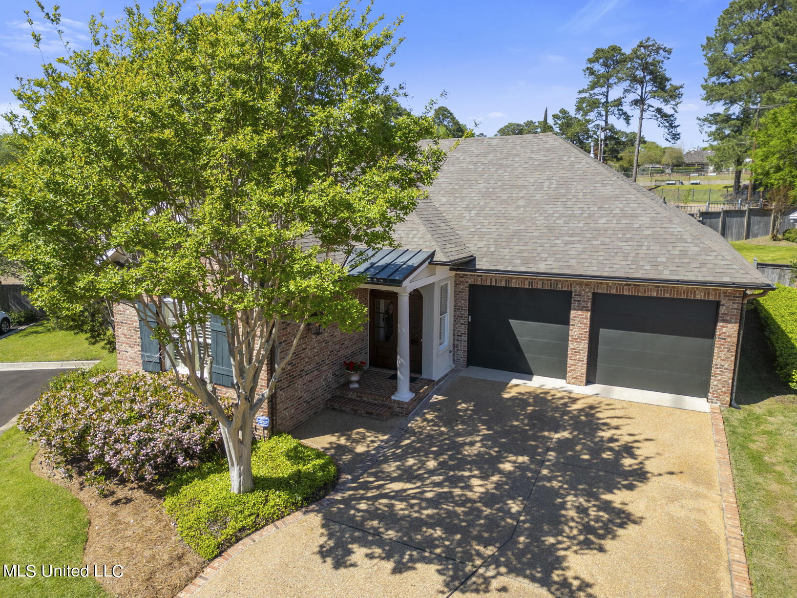 400 Bay Cove Ridgeland, MS 39157 - Photo 2 of 47 400 Bay cove drone final-1