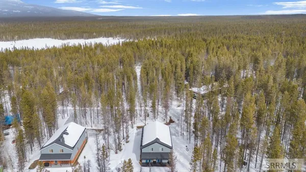 $845,000 | 4062 Steelhead Road, Island Park, ID 83429