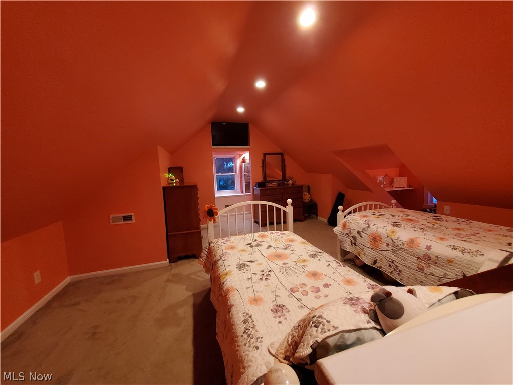 3313 Hearthstone Road Cleveland, OH 44134 - Photo 13 of 16 Gallery Image 13
