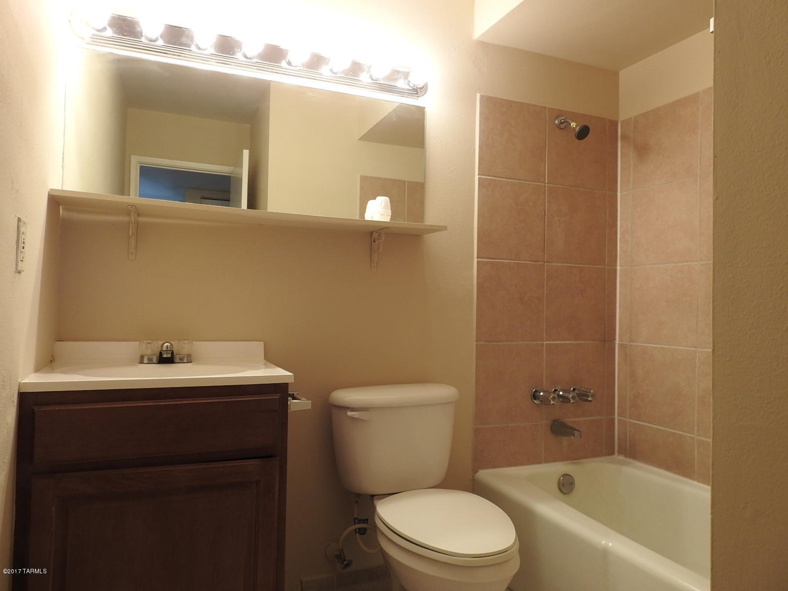3020 South Kolb Road Tucson, AZ 85730 - Photo 3 of 16 Gallery Image 3
