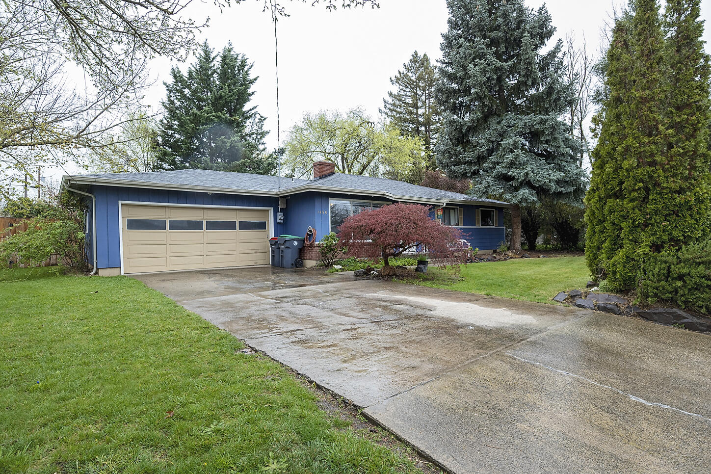 1856 Roberts Road Medford, OR 97504 - Photo 1 of 22 Roberts020 copy