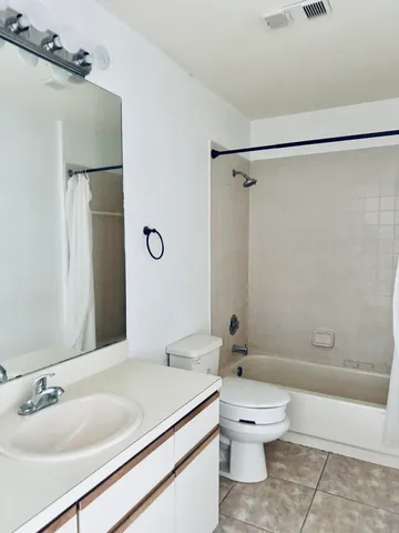 $240,000 | 3795 Island Club Circle East, Unit 10, Lake Worth, FL 33462