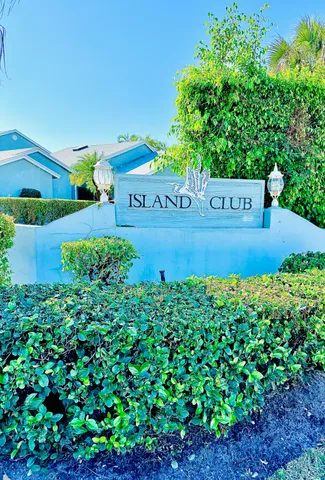 $240,000 | 3795 Island Club Circle East, Unit 10, Lake Worth, FL 33462