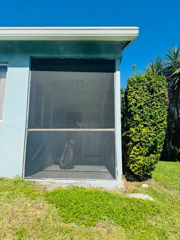 $240,000 | 3795 Island Club Circle East, Unit 10, Lake Worth, FL 33462