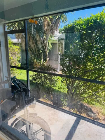 $240,000 | 3795 Island Club Circle East, Unit 10, Lake Worth, FL 33462