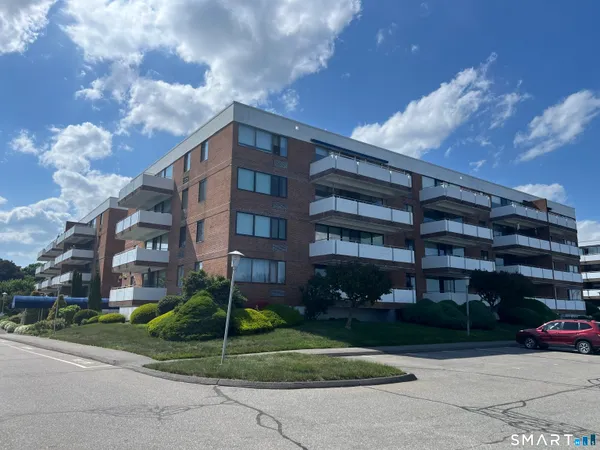 $219,000 | 50 Birdseye Street, Unit 407, Stratford, CT 06615