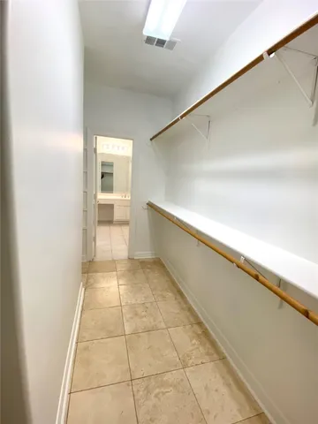 $858,000 | 37518 Edgewater Drive, Pinehurst, TX 77362