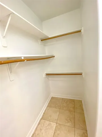 $858,000 | 37518 Edgewater Drive, Pinehurst, TX 77362