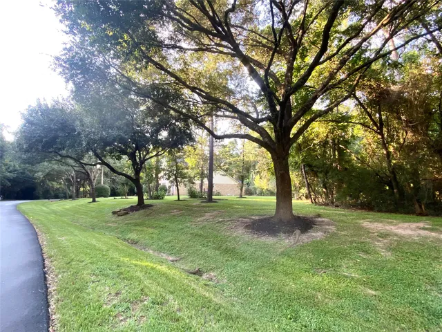 $858,000 | 37518 Edgewater Drive, Pinehurst, TX 77362