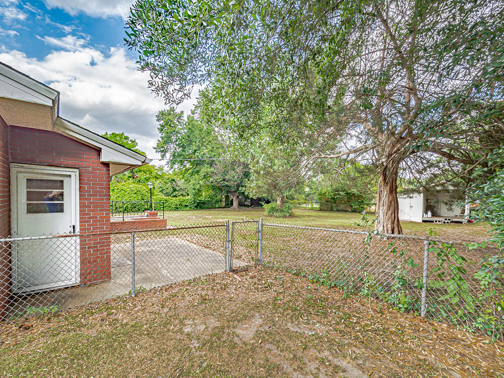 883 Watts Drive Sumter, SC 29154 - Photo 3 of 26