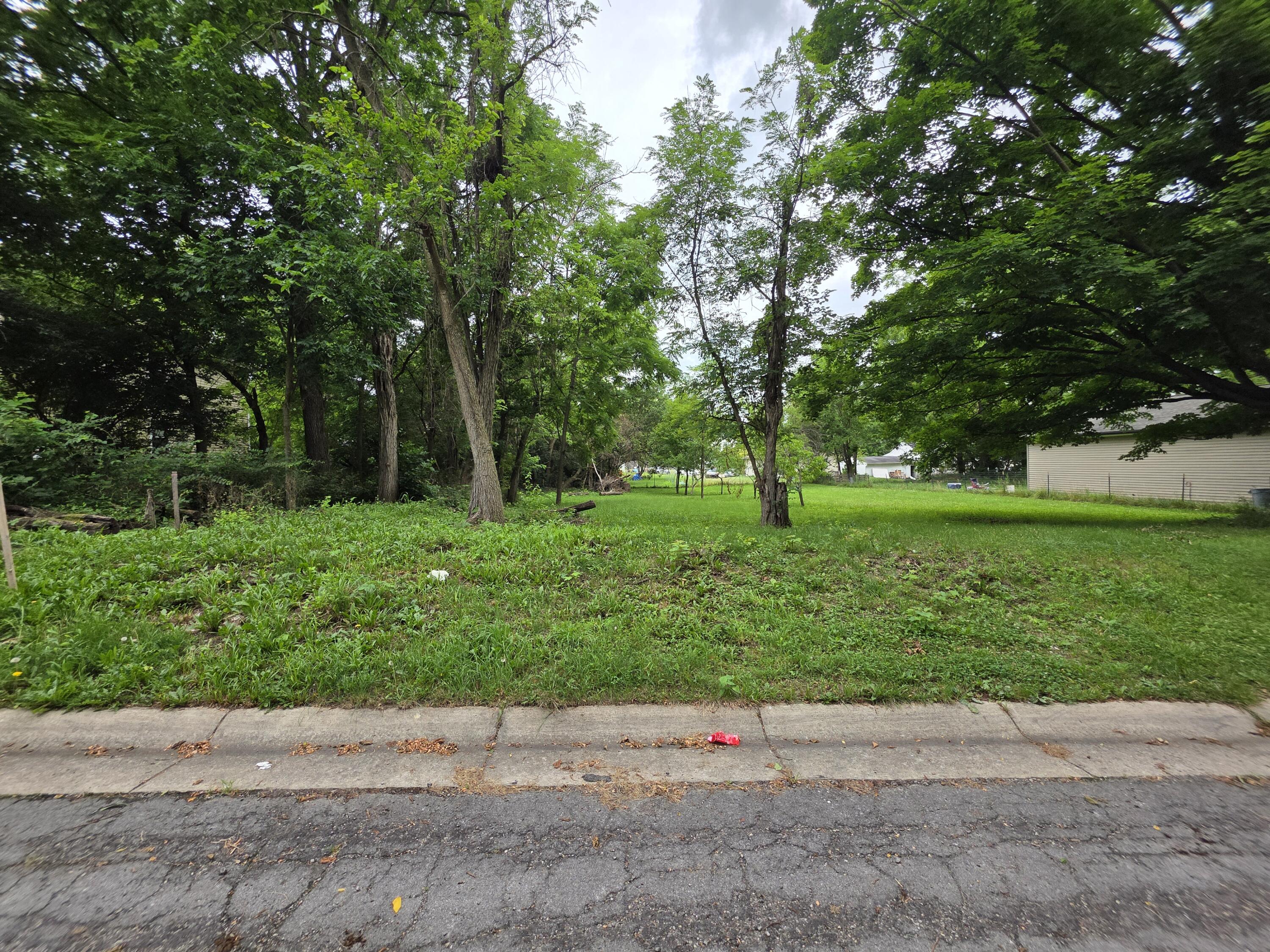 1917 Ohio Avenue Springfield, OH 45505 - Photo 1 of 3 20260711_093021