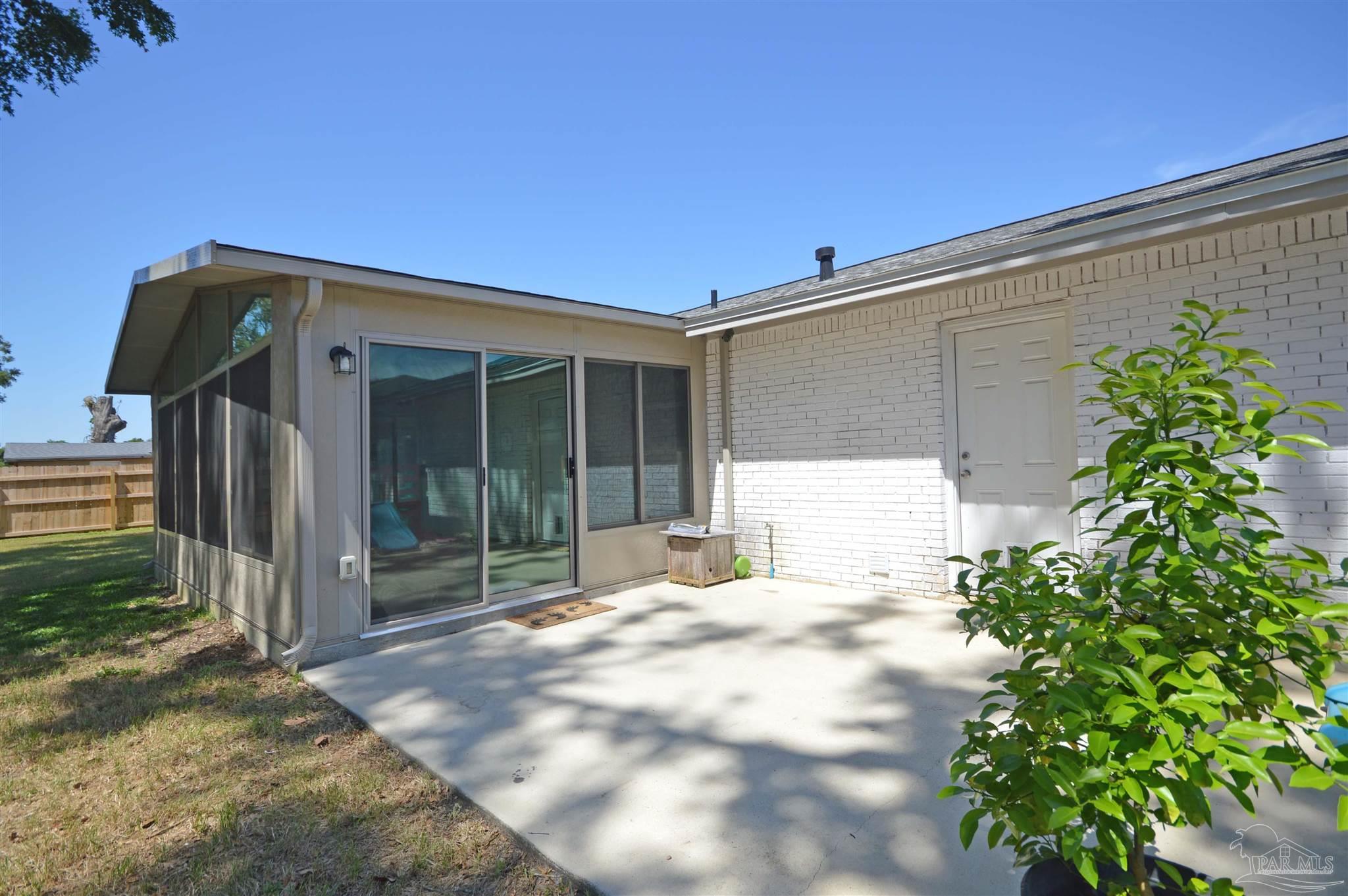 8235 Banberry Road Pensacola, FL 32514 - Photo 34 of 42 Gallery Image 34