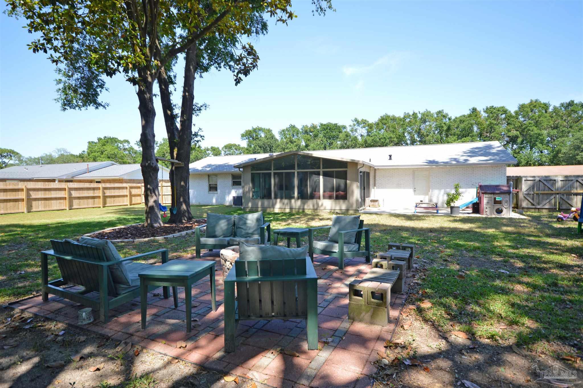 8235 Banberry Road Pensacola, FL 32514 - Photo 37 of 42 Gallery Image 37
