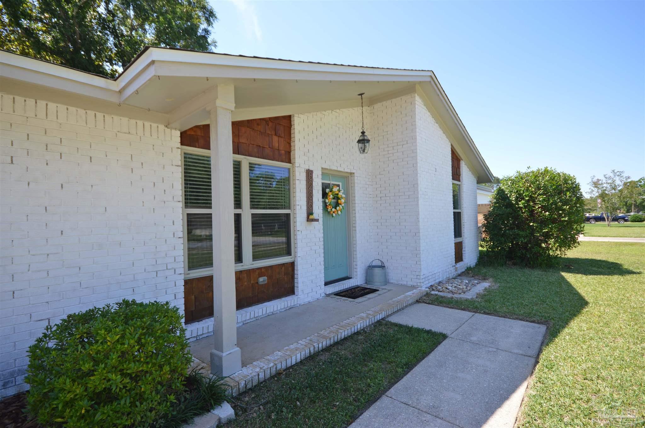 8235 Banberry Road Pensacola, FL 32514 - Photo 5 of 42 Gallery Image 5