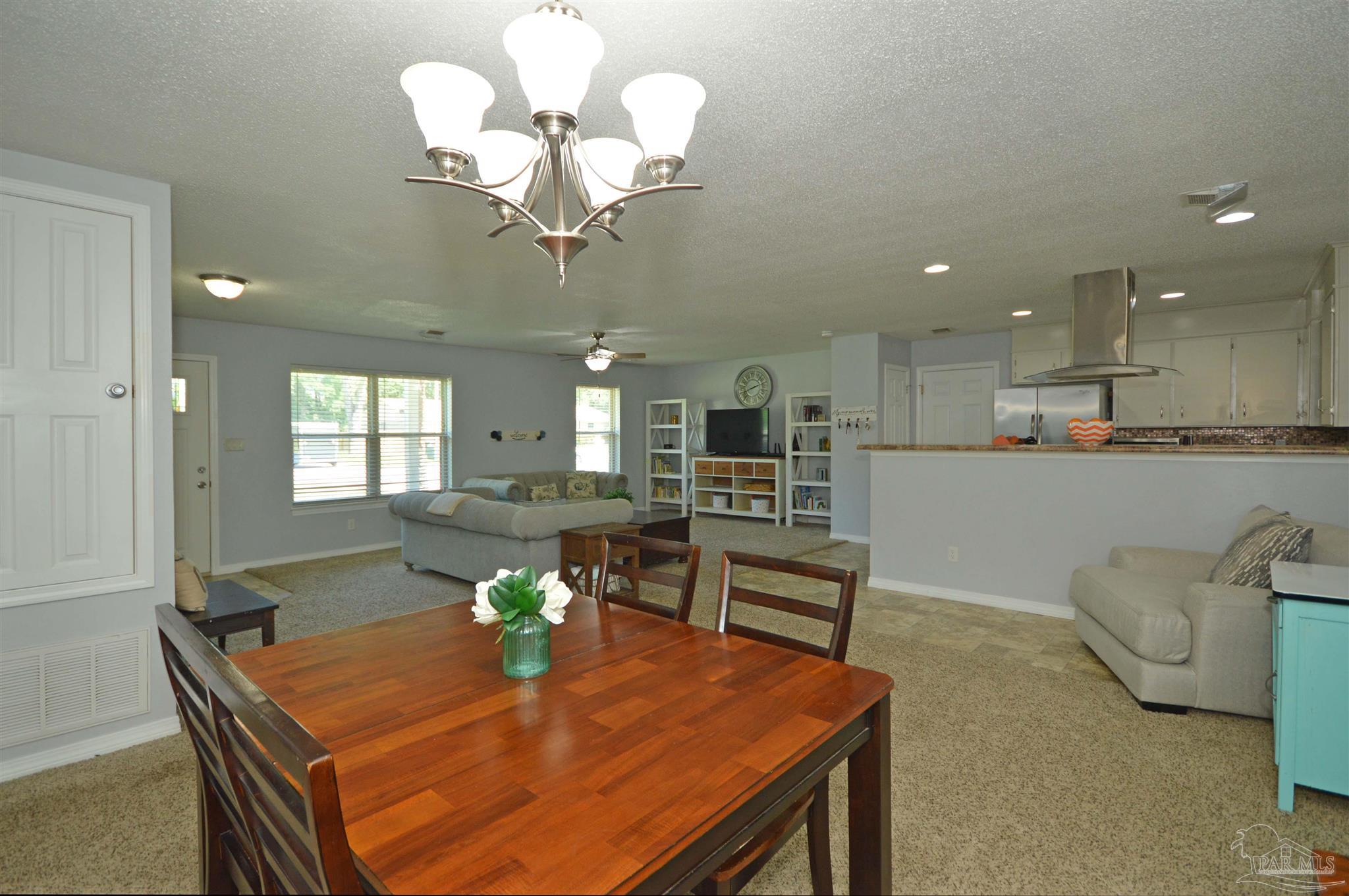 8235 Banberry Road Pensacola, FL 32514 - Photo 9 of 42 Gallery Image 9