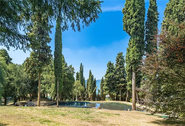 $10,500,000 | 2 Via Pavarana Grezzana Outside Of The Us 37023, Big Rock, Veneto 37023