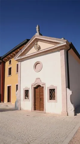 a view of an entryway with a fireplace