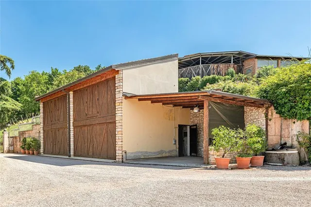 $10,500,000 | 2 Via Pavarana Grezzana Outside Of The Us 37023, Big Rock, Veneto 37023