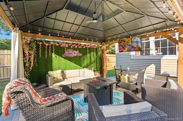 a view of outdoor space yard and patio