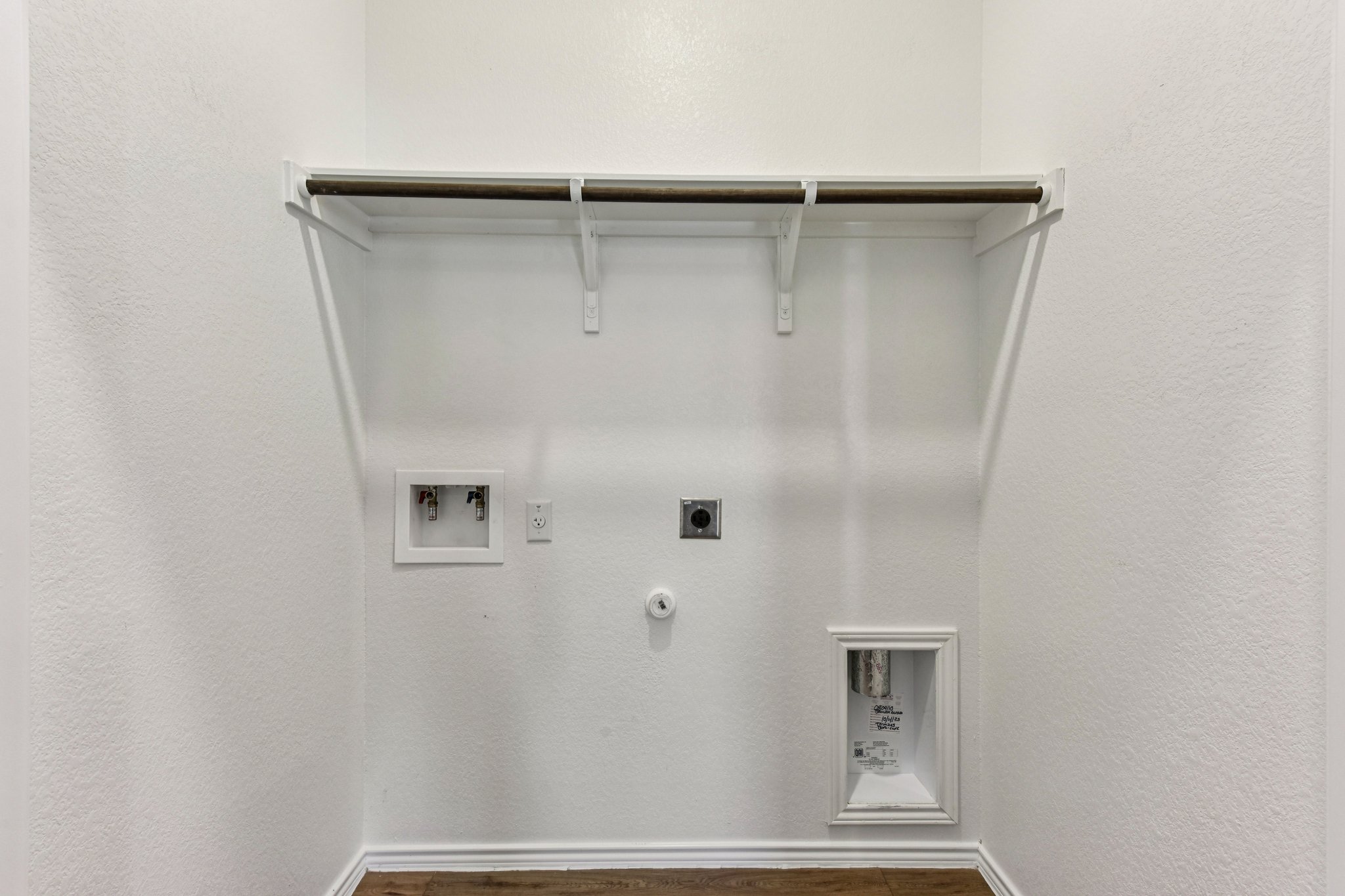 312 The Bad Way Jarrell, TX 76537 - Photo 13 of 38 a view of bathroom