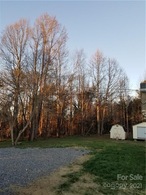 926 Hunter Bridge Road Stony Point, NC 28678 - Photo 4 of 15 Gallery Image 4
