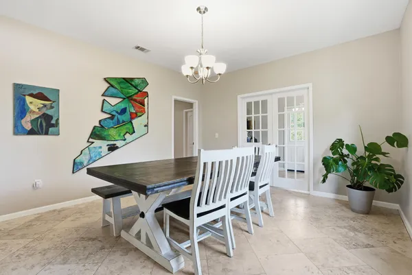 $289,900 | 2457 South Lakeview Drive, Crestview, FL 32536