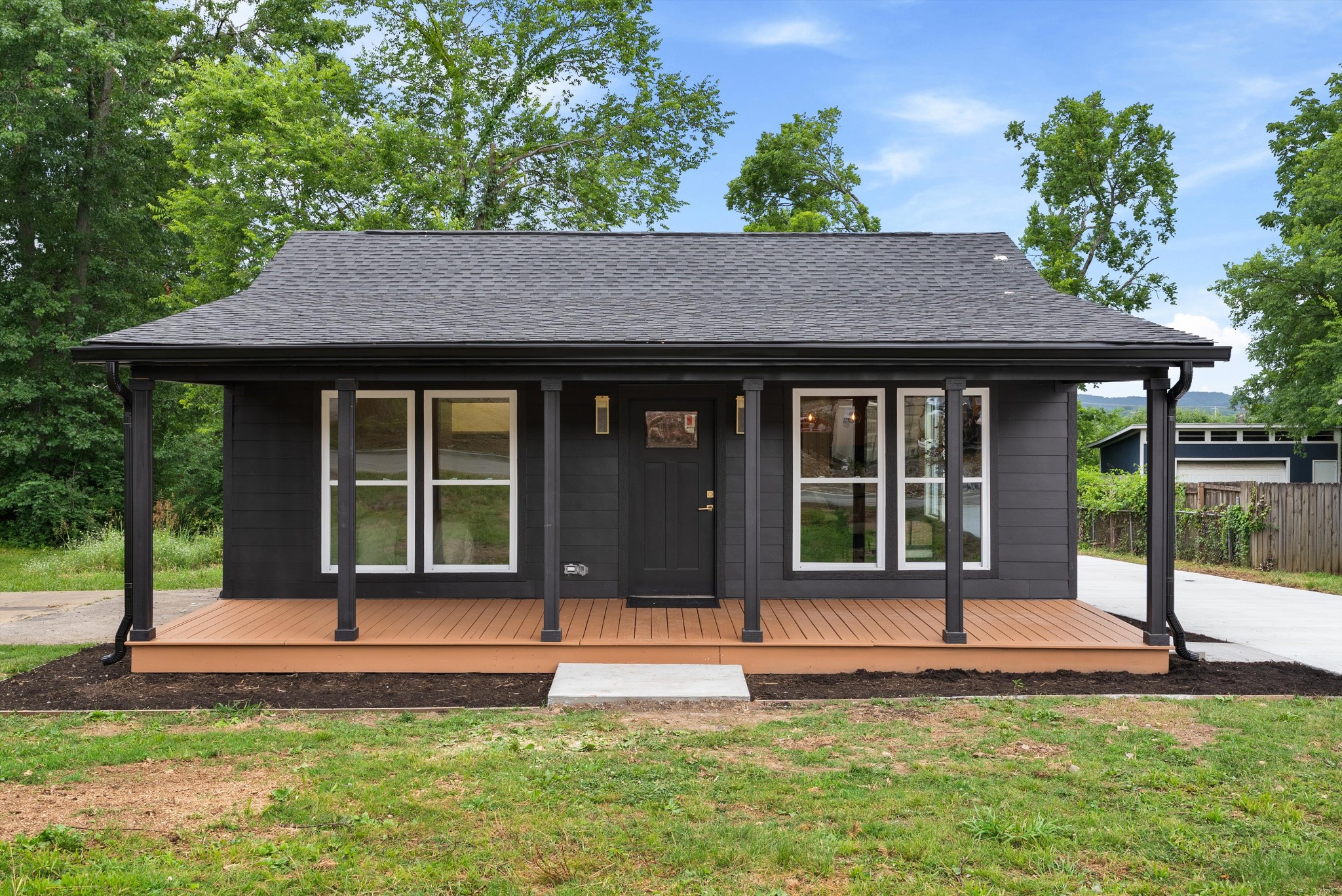 3036 Hillside Road Nashville, TN 37207 - Photo 3 of 60