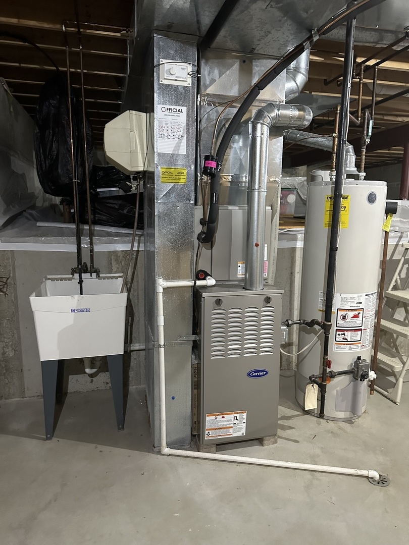 308 Glenbrook Trail McHenry, IL 60050 - Photo 23 of 29 a bathroom with a sink