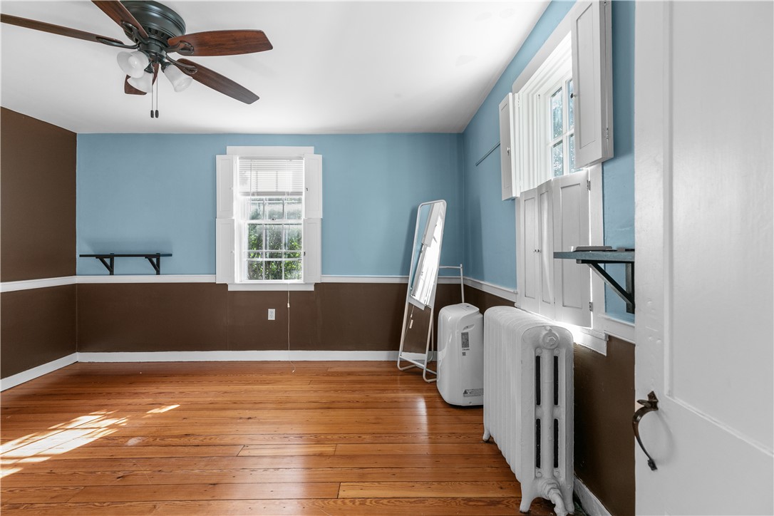 26 Perry Street, Unit 1 Newport, RI 02840 - Photo 4 of 27