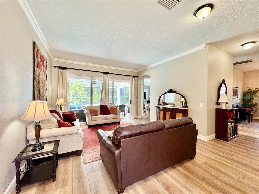 18711 Chaville Road Lutz, FL 33558 - Photo 9 of 72