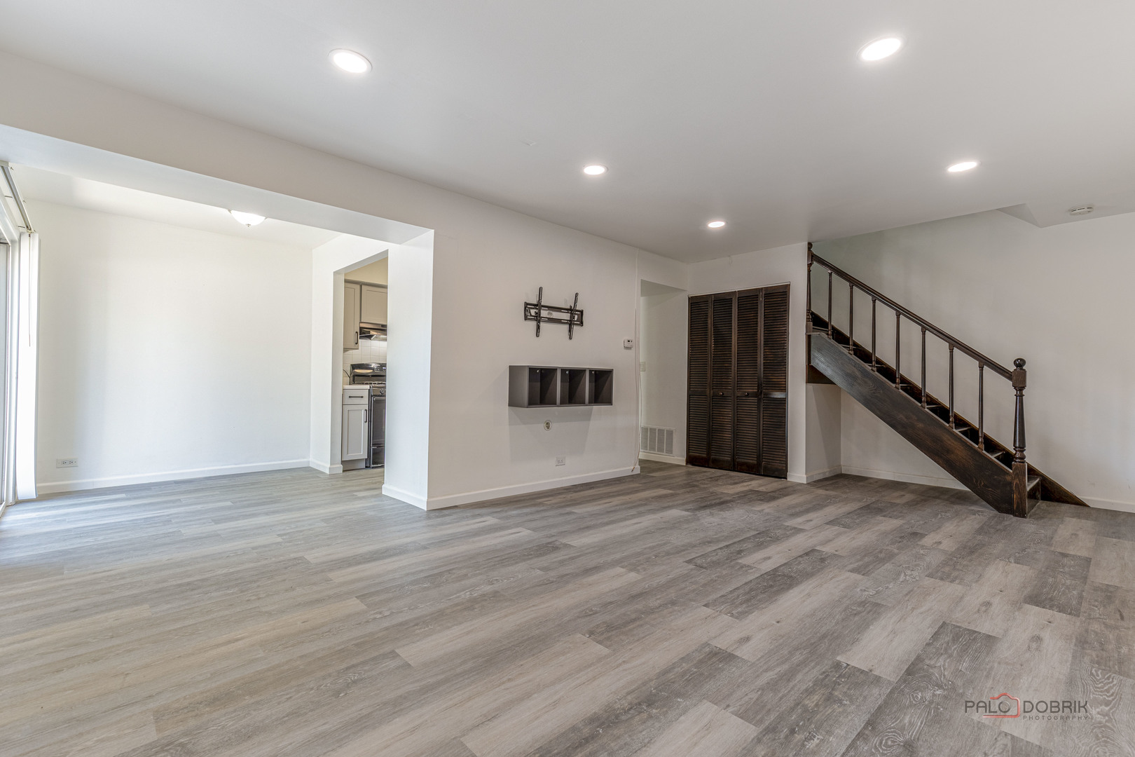 325 Bayview Point Schaumburg, IL 60194 - Photo 5 of 20