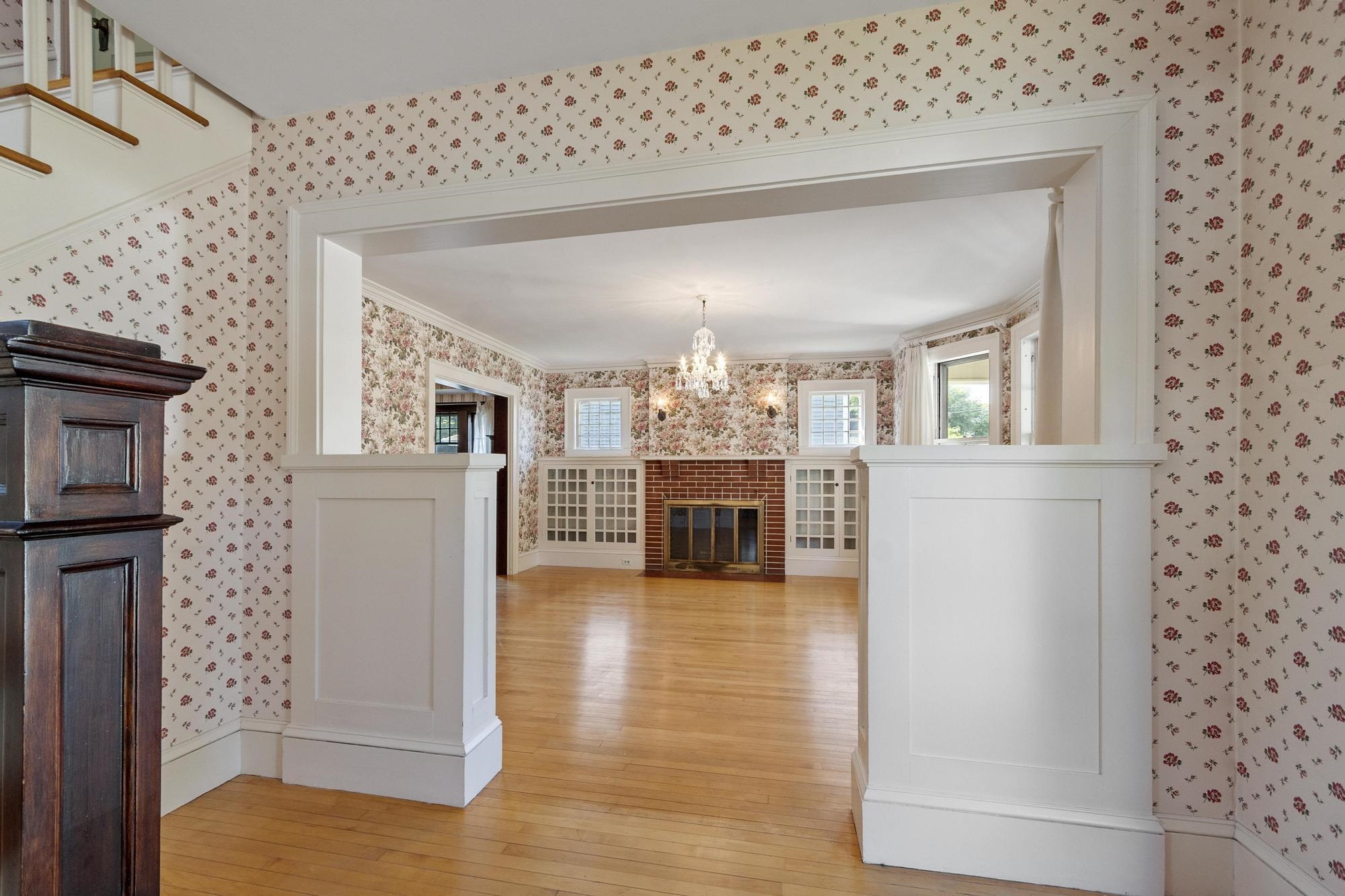 133 North Adams Street Manchester, NH 03104 - Photo 4 of 53